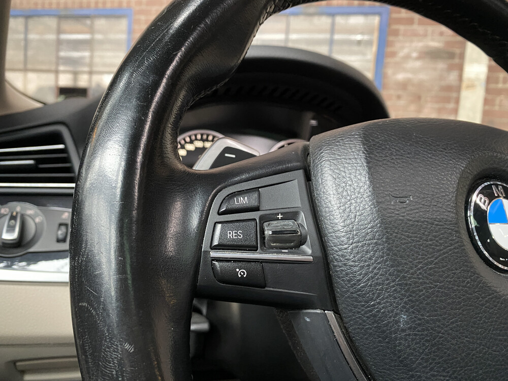 BMW 520d Touring Executive 184PS 2011 5er, KL-645-J