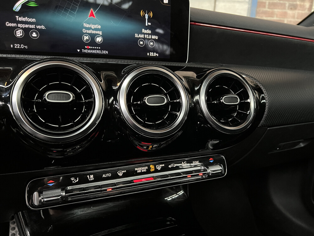 Mercedes-Benz 180d AMG Business Solution MJ-2019 116PS 2018 A-Klasse -Orig. NL-, TL-568-F