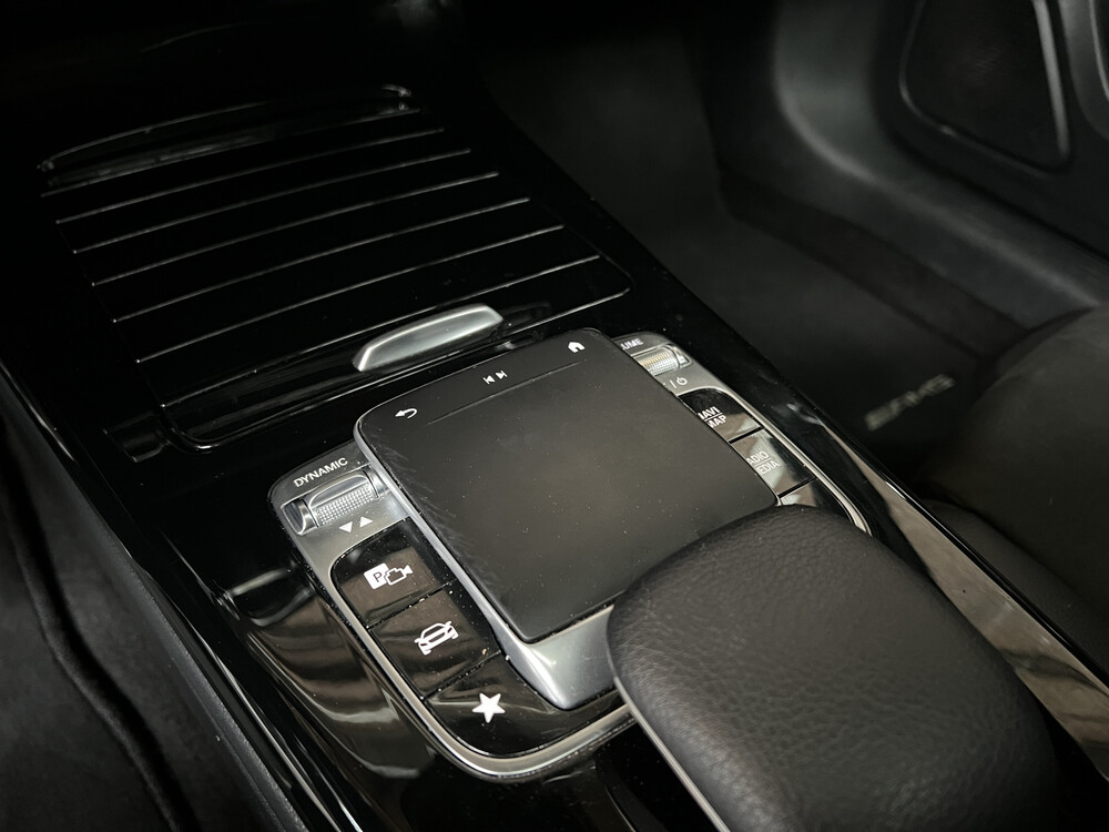 Mercedes-Benz 180d AMG Business Solution MJ-2019 116PS 2018 A-Klasse -Orig. NL-, TL-568-F