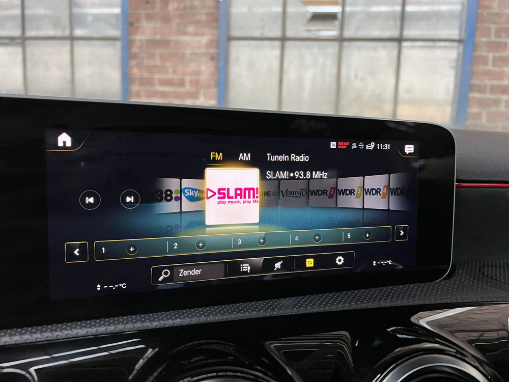 Mercedes-Benz 180d AMG Business Solution MJ-2019 116PS 2018 A-Klasse -Orig. NL-, TL-568-F