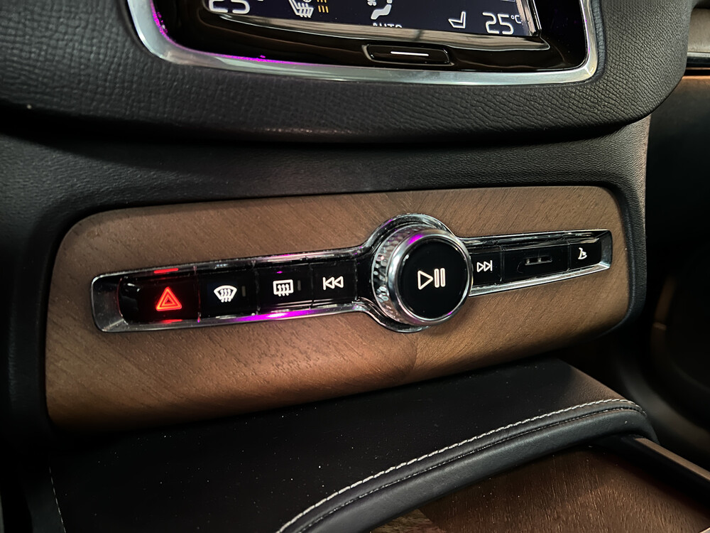 Volvo XC90 2.0 T8 Twin Engine 320hp 2015 7-Personen -org. DE-, HS-691-B