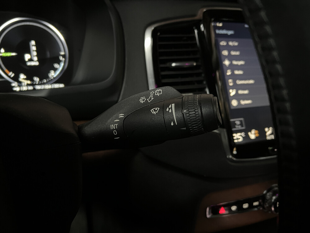 Volvo XC90 2.0 T8 Twin Engine 320hp 2015 7-Personen -org. DE-, HS-691-B