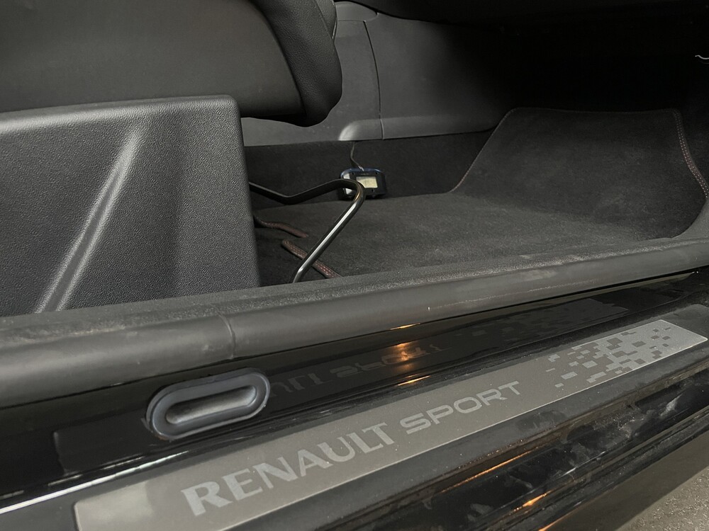 Renault Megane RS Trophy Coupe 2.0 16V Turbo 273PS 2017