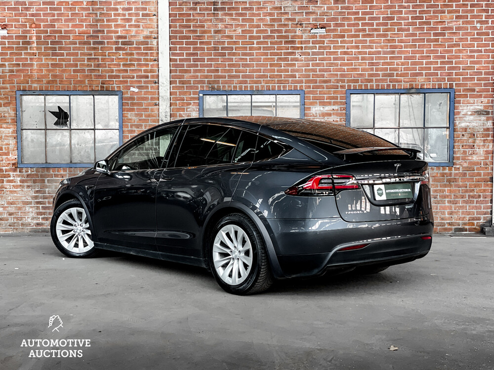 Tesla Model X 90D Base 420hp 2017 7-Personen