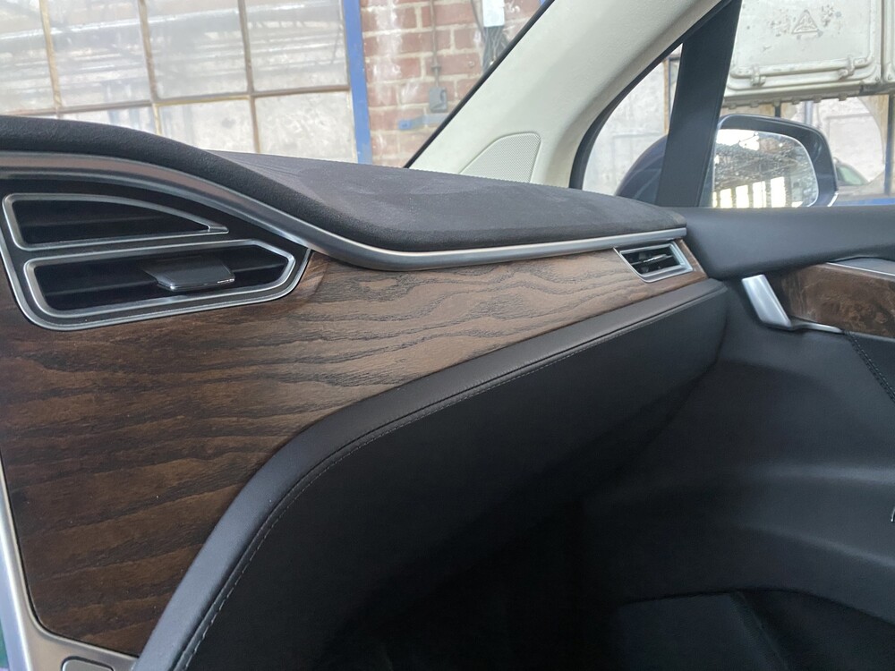 Tesla Model X 90D Base 420hp 2017 7-Personen