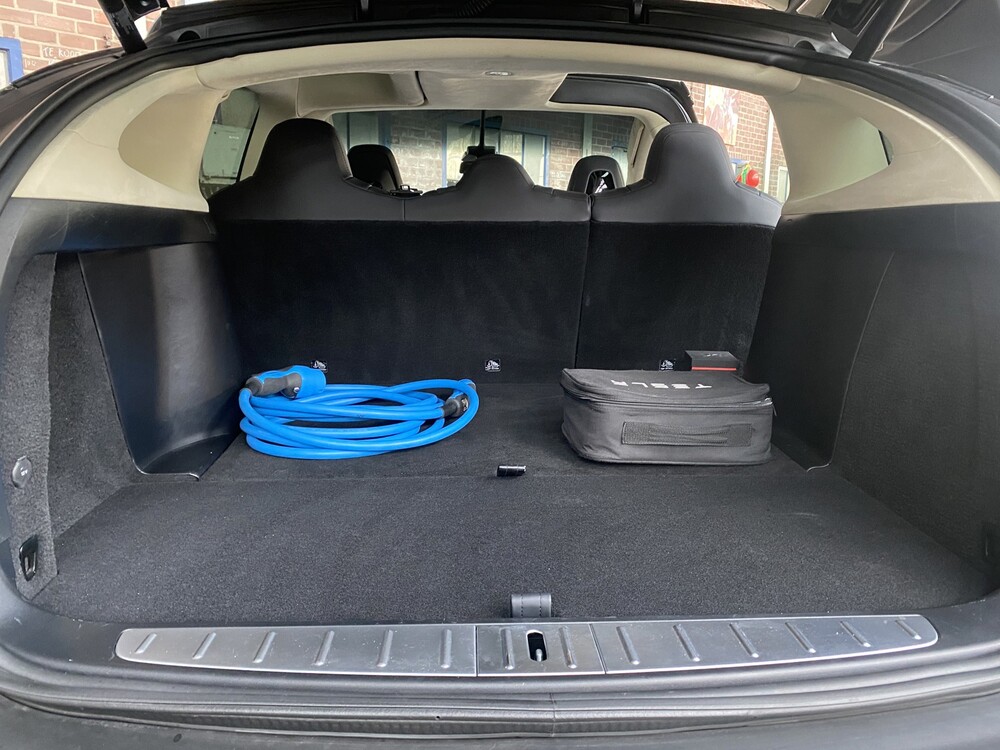 Tesla Model X 90D Base 420hp 2017 7-Personen