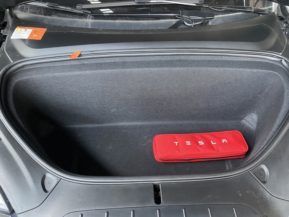 Tesla Model X 90D Base 420hp 2017 7-Personen