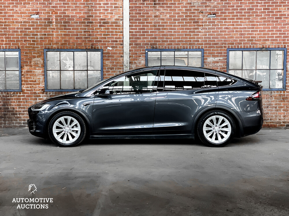 Tesla Model X 90D Base 420hp 2017 7-Personen