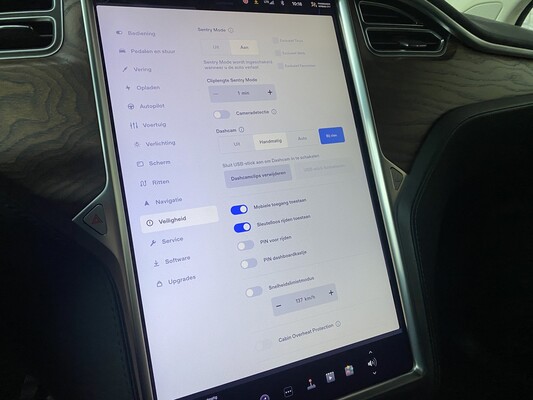 Tesla Model X 90D Base 420hp 2017 7-Personen