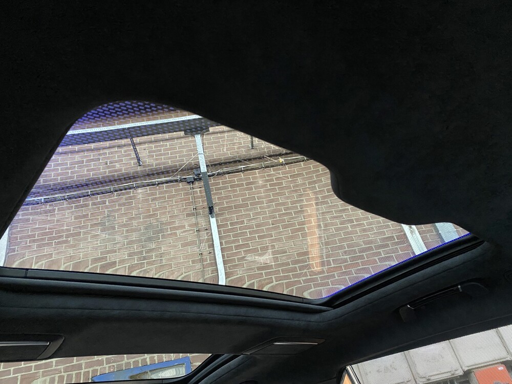 BMW M760Li xDrive HE 6.6 V12 585PS 2019 7er -Orig. NL-, XT-649-P