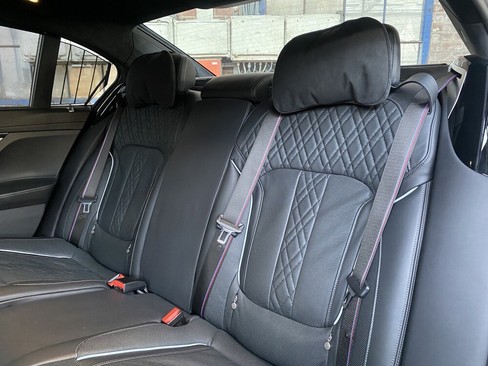 BMW M760Li xDrive HE 6.6 V12 585PS 2019 7er -Orig. NL-, XT-649-P