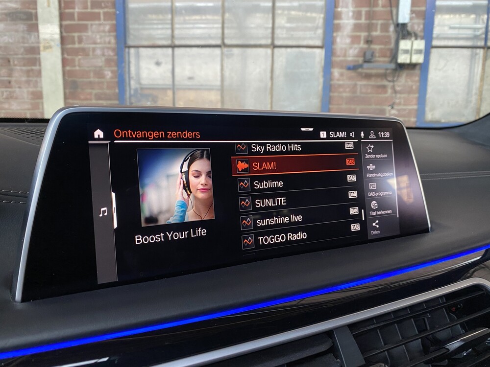 BMW M760Li xDrive HE 6.6 V12 585PS 2019 7er -Orig. NL-, XT-649-P