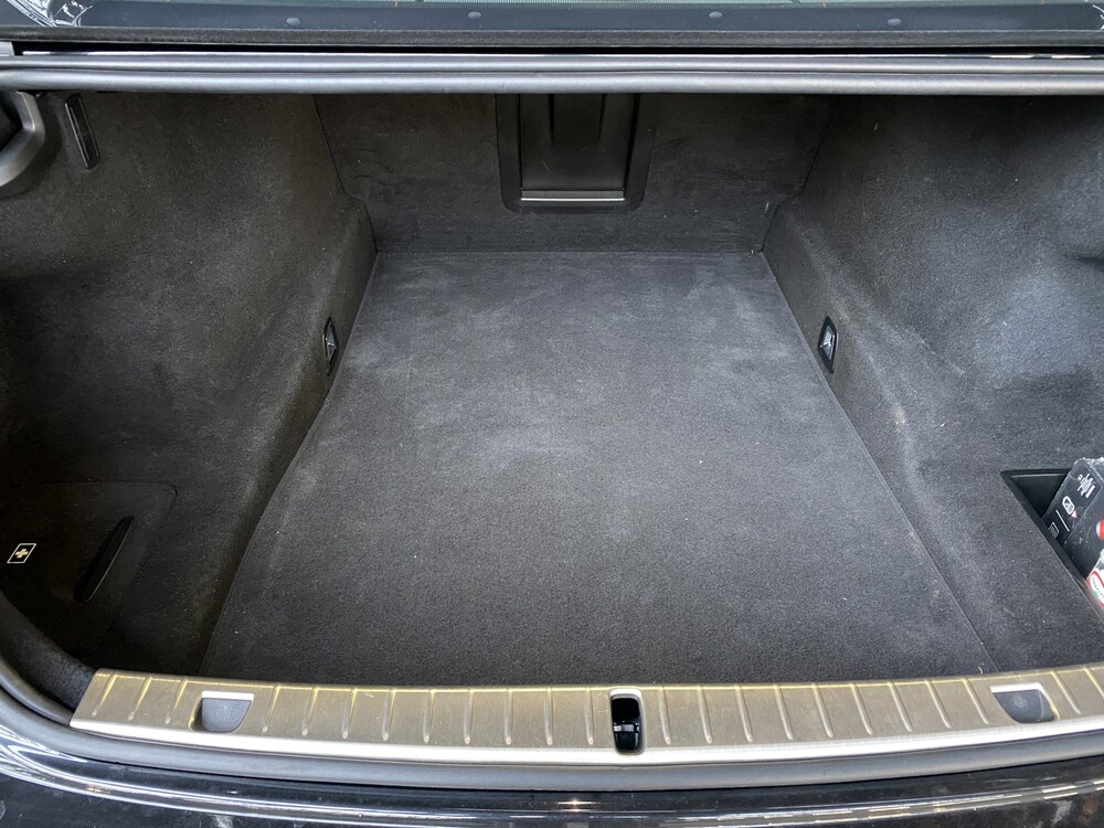 BMW M760Li xDrive HE 6.6 V12 585PS 2019 7er -Orig. NL-, XT-649-P