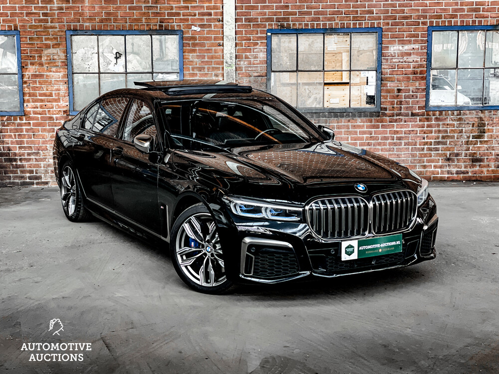 BMW M760Li xDrive HE 6.6 V12 585PS 2019 7er -Orig. NL-, XT-649-P
