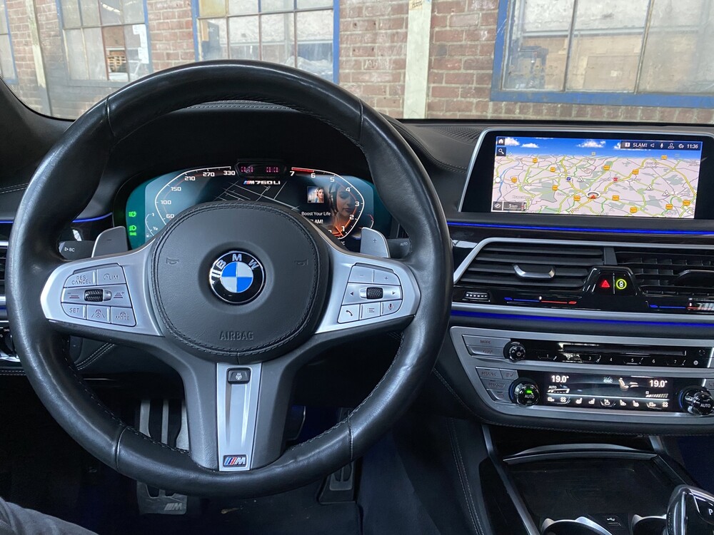 BMW M760Li xDrive HE 6.6 V12 585PS 2019 7er -Orig. NL-, XT-649-P