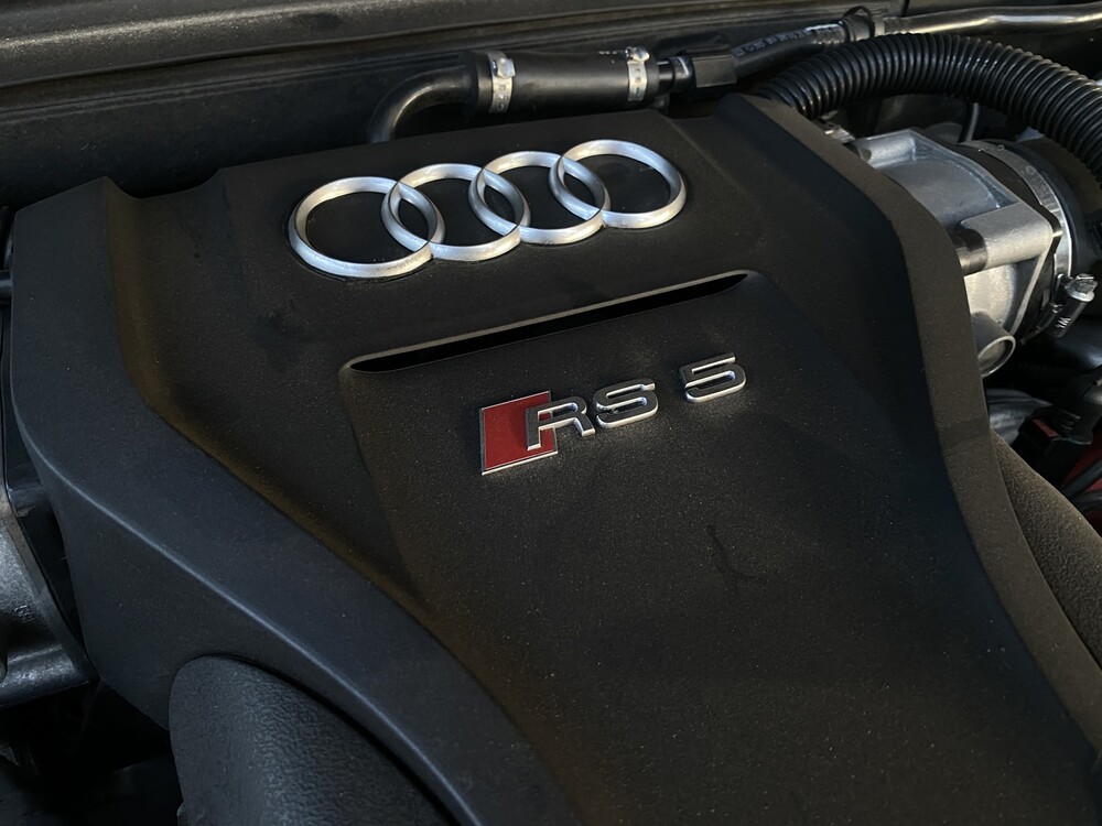 Audi RS5 Coupé 4.2 FSI Quattro 450PS 2012, 4-KVH-74