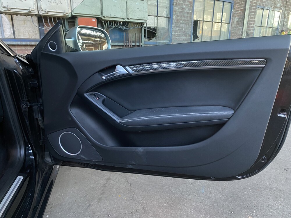 Audi RS5 Coupé 4.2 FSI Quattro 450PS 2012, 4-KVH-74