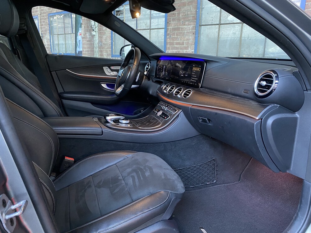 Mercedes-Benz E400d AMG Kombi DESIGNO 4Matic Neues Modell 340PS 2018 E-Klasse, XR-810-Z