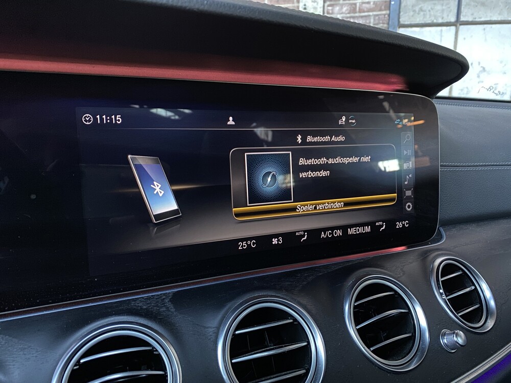 Mercedes-Benz E400d AMG Kombi DESIGNO 4Matic Neues Modell 340PS 2018 E-Klasse, XR-810-Z