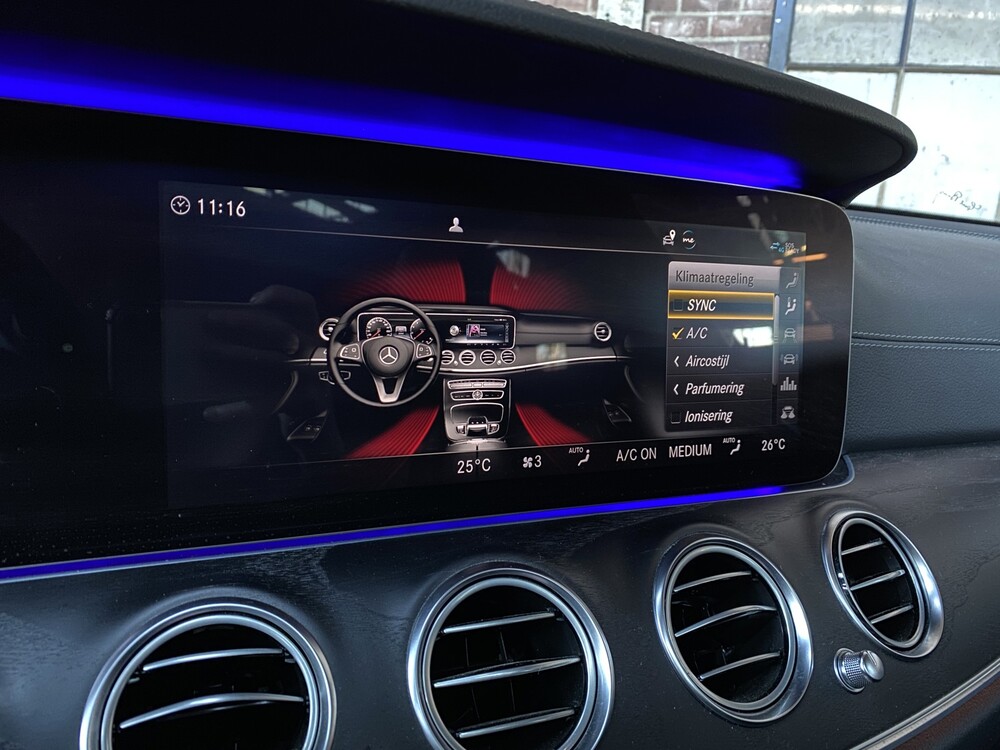 Mercedes-Benz E400d AMG Kombi DESIGNO 4Matic Neues Modell 340PS 2018 E-Klasse, XR-810-Z