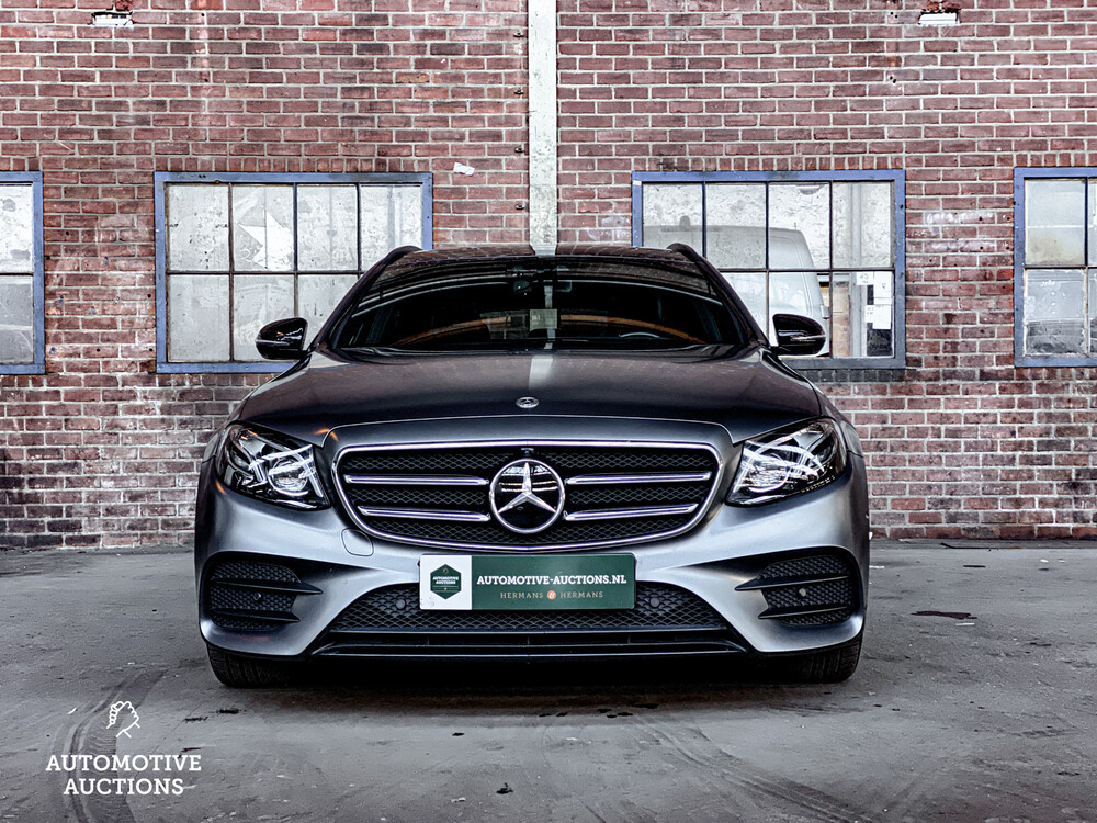 Mercedes-Benz E400d AMG Kombi DESIGNO 4Matic Neues Modell 340PS 2018 E-Klasse, XR-810-Z