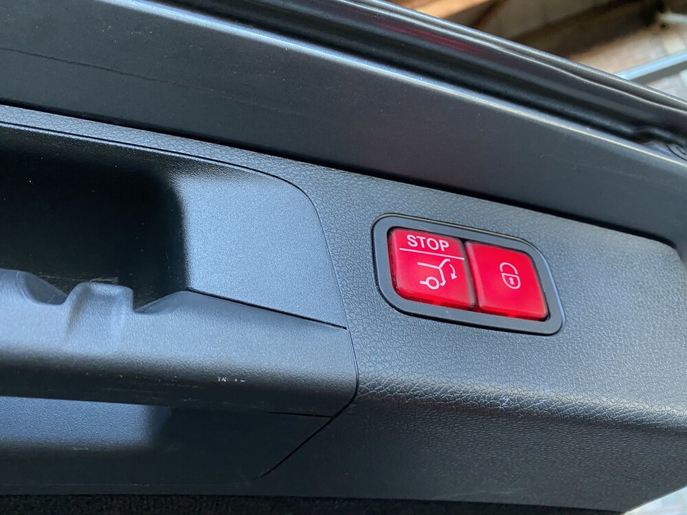 Mercedes-Benz E400d AMG Kombi DESIGNO 4Matic Neues Modell 340PS 2018 E-Klasse, XR-810-Z