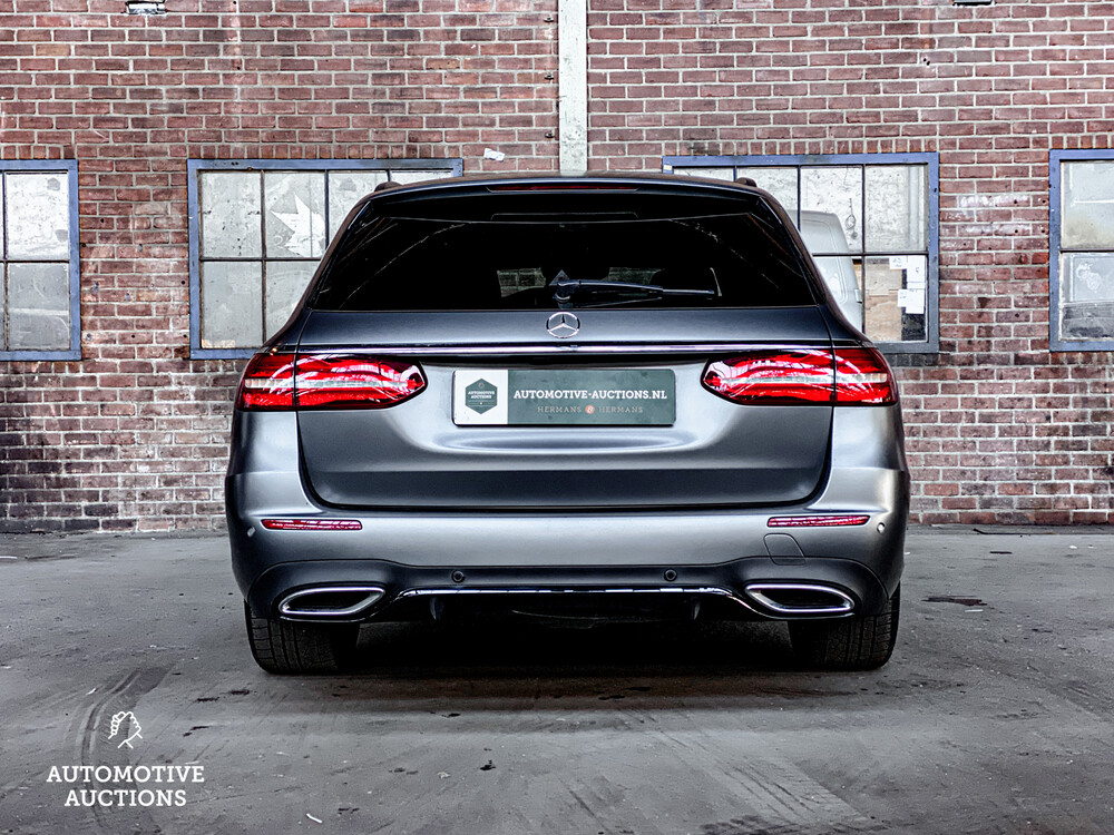 Mercedes-Benz E400d AMG Kombi DESIGNO 4Matic Neues Modell 340PS 2018 E-Klasse, XR-810-Z