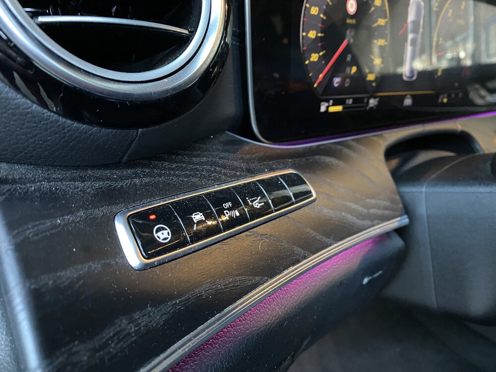 Mercedes-Benz E400d AMG Kombi DESIGNO 4Matic Neues Modell 340PS 2018 E-Klasse, XR-810-Z