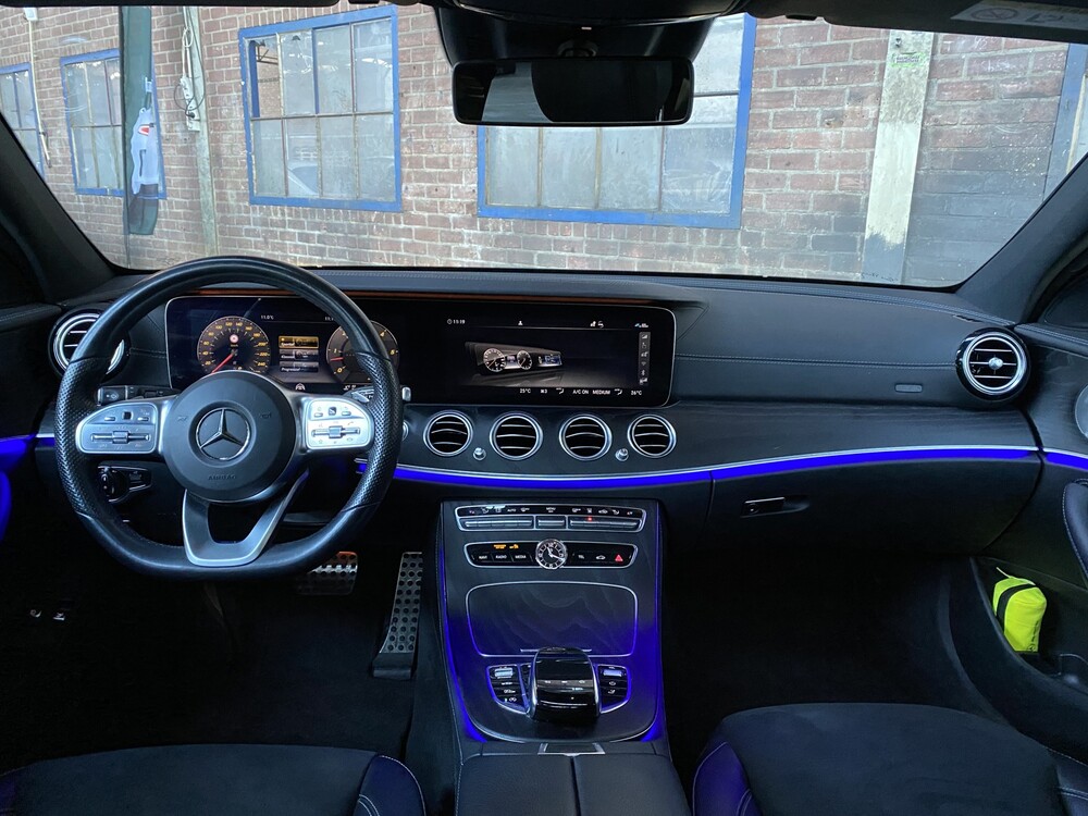 Mercedes-Benz E400d AMG Kombi DESIGNO 4Matic Neues Modell 340PS 2018 E-Klasse, XR-810-Z