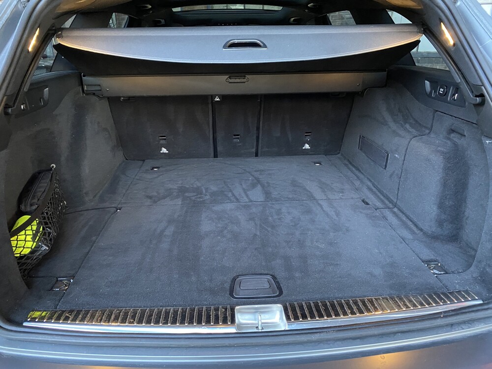 Mercedes-Benz E400d AMG Kombi DESIGNO 4Matic Neues Modell 340PS 2018 E-Klasse, XR-810-Z