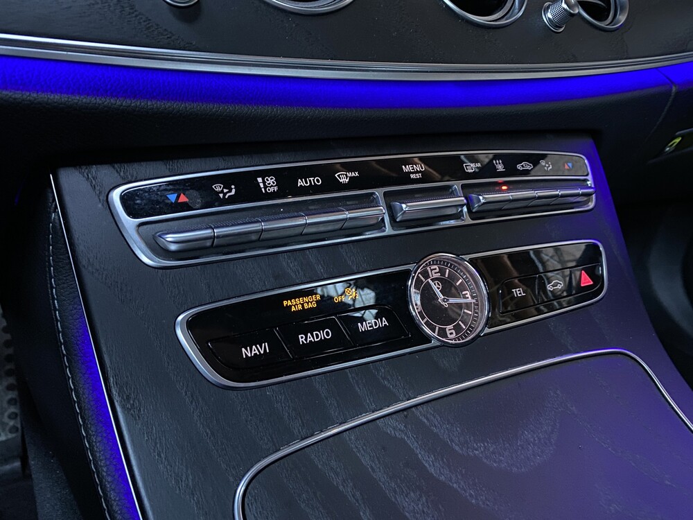 Mercedes-Benz E400d AMG Kombi DESIGNO 4Matic Neues Modell 340PS 2018 E-Klasse, XR-810-Z