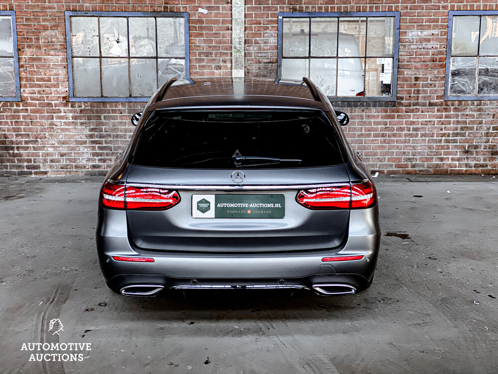 Mercedes-Benz E400d AMG Kombi DESIGNO 4Matic Neues Modell 340PS 2018 E-Klasse, XR-810-Z