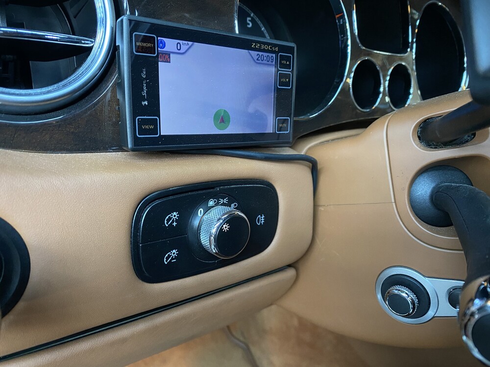 Bentley Continental Flying Spur 6.0 W12 560PS 2006 -Youngtimer-