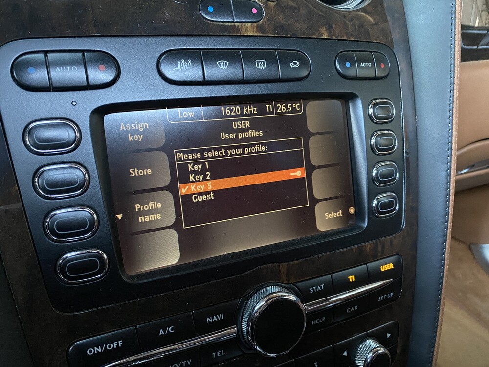 Bentley Continental Flying Spur 6.0 W12 560PS 2006 -Youngtimer-