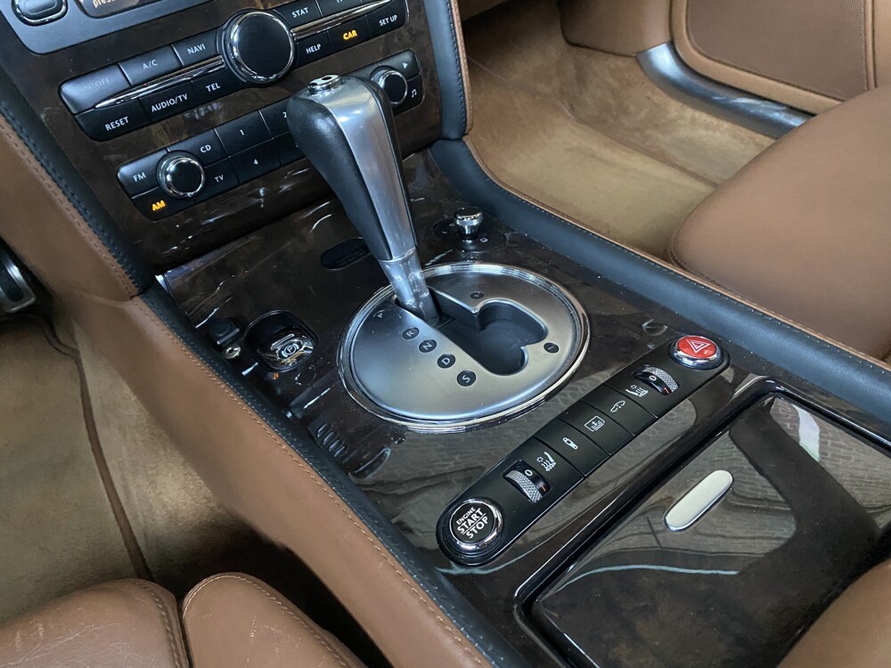 Bentley Continental Flying Spur 6.0 W12 560PS 2006 -Youngtimer-