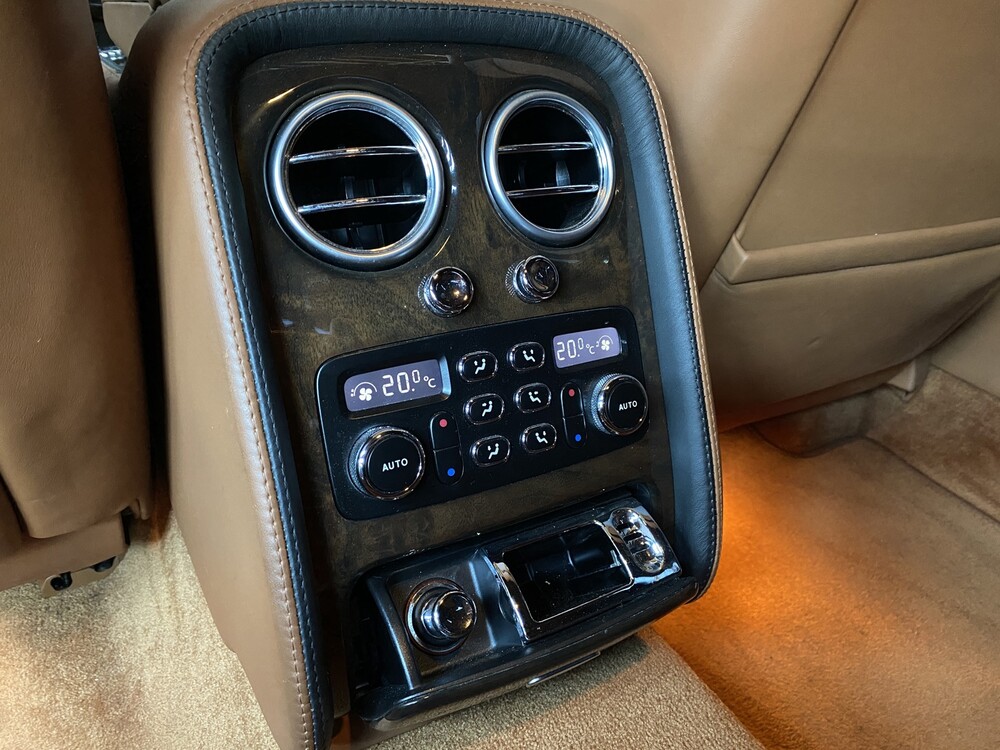 Bentley Continental Flying Spur 6.0 W12 560PS 2006 -Youngtimer-