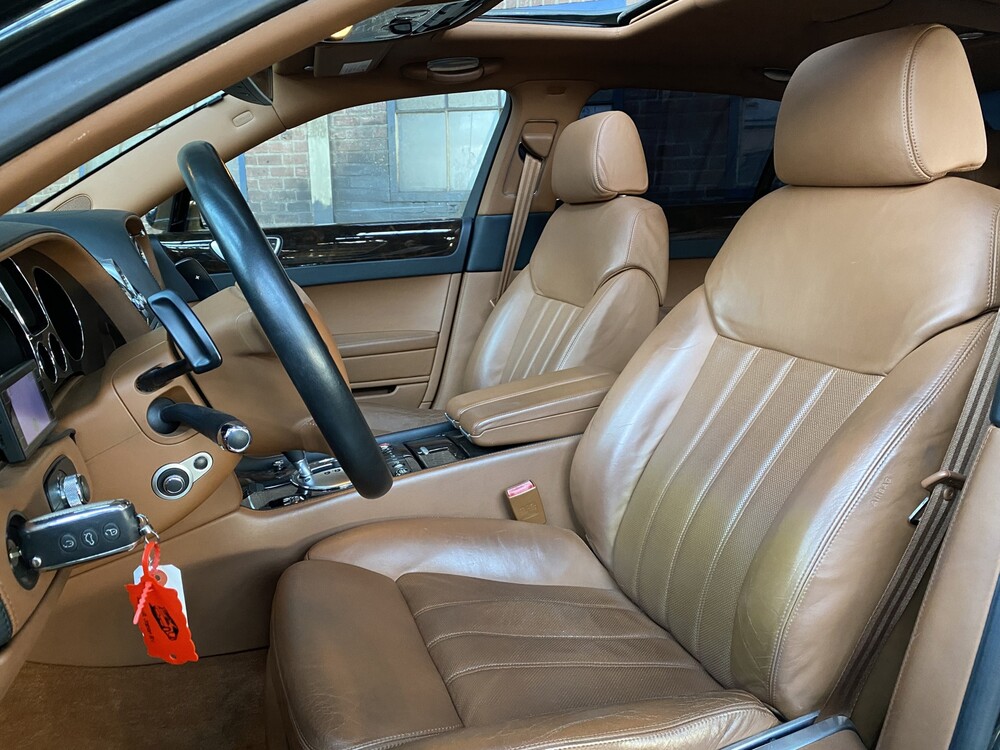 Bentley Continental Flying Spur 6.0 W12 560PS 2006 -Youngtimer-