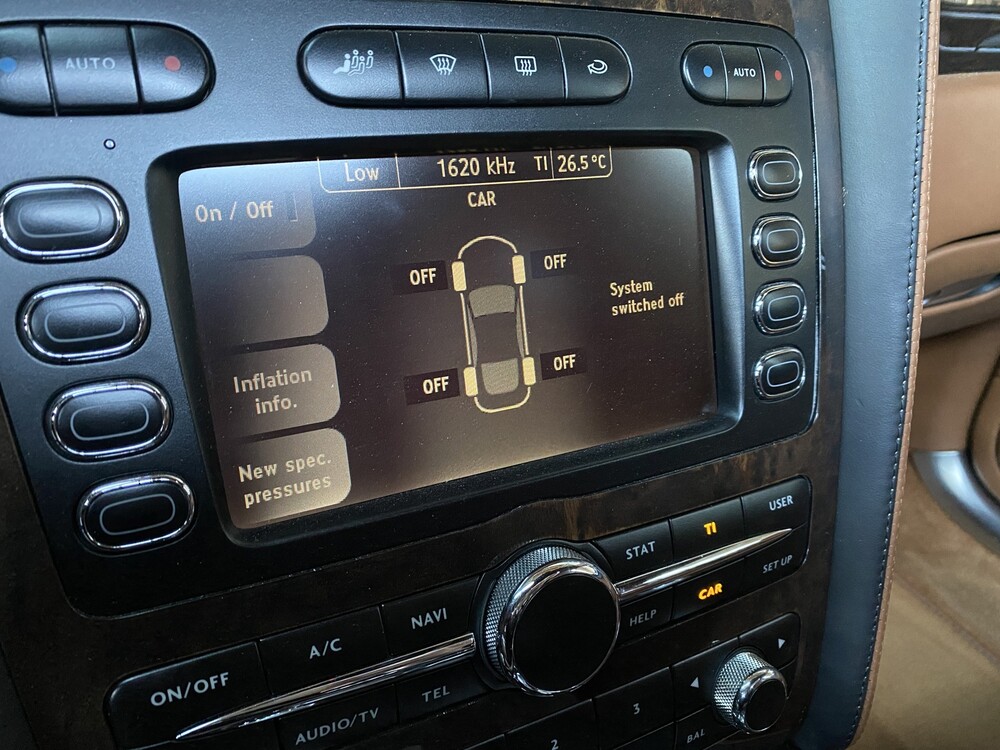 Bentley Continental Flying Spur 6.0 W12 560PS 2006 -Youngtimer-