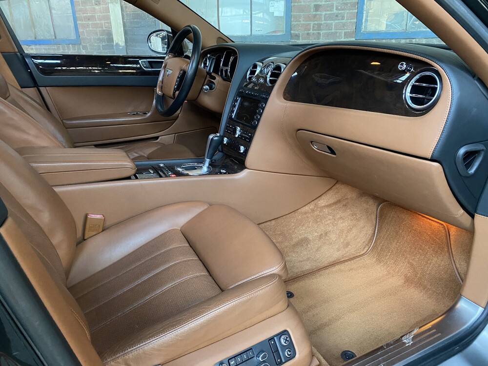 Bentley Continental Flying Spur 6.0 W12 560PS 2006 -Youngtimer-
