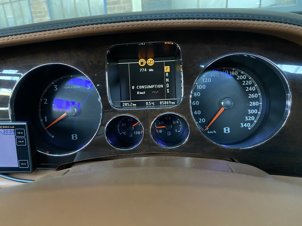 Bentley Continental Flying Spur 6.0 W12 560PS 2006 -Youngtimer-