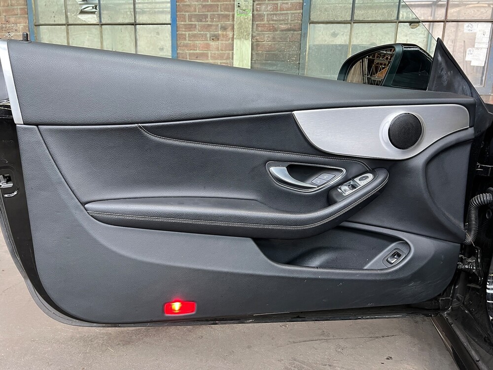 Mercedes-Benz C180 Coupé AMG Premium Plus 156PS 2017, G-955-VT