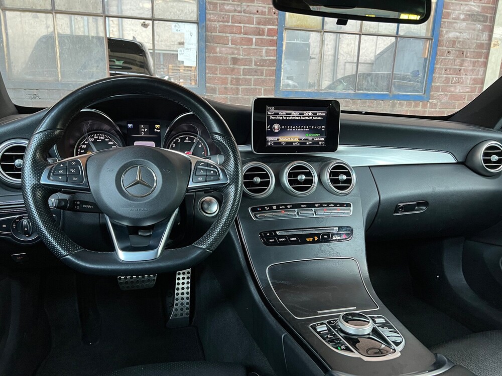 Mercedes-Benz C180 Coupé AMG Premium Plus 156PS 2017, G-955-VT