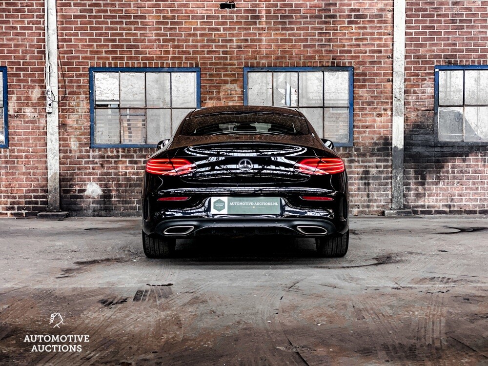 Mercedes-Benz C180 Coupé AMG Premium Plus 156PS 2017, G-955-VT