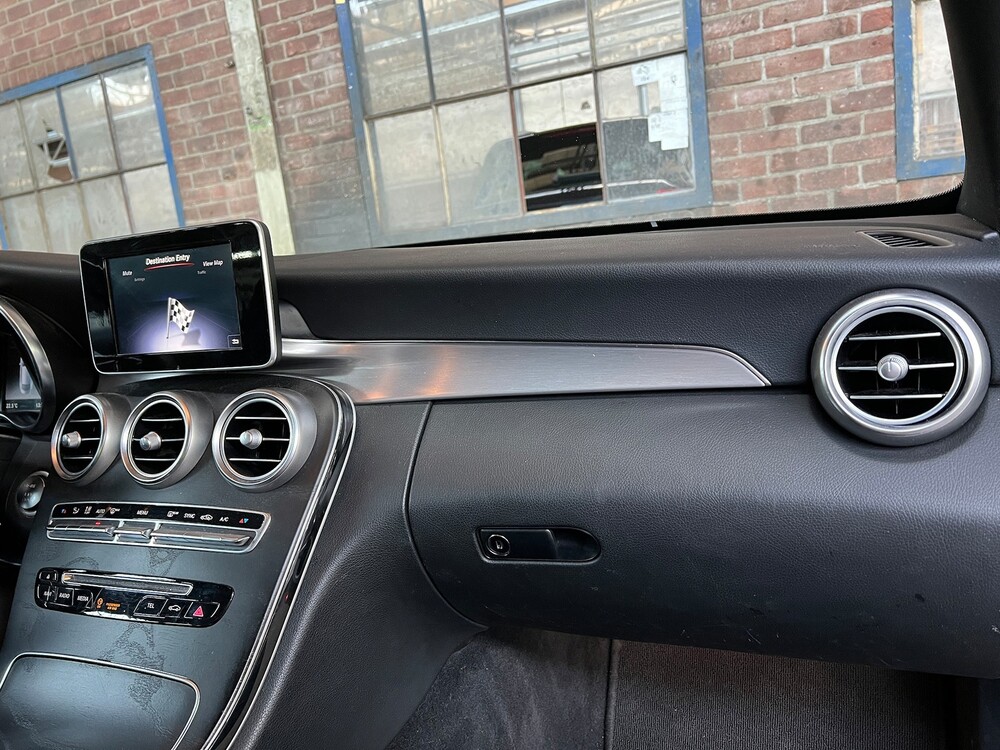 Mercedes-Benz C180 Coupé AMG Premium Plus 156PS 2017, G-955-VT