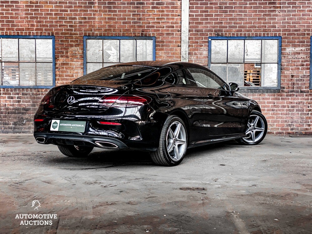 Mercedes-Benz C180 Coupé AMG Premium Plus 156PS 2017, G-955-VT
