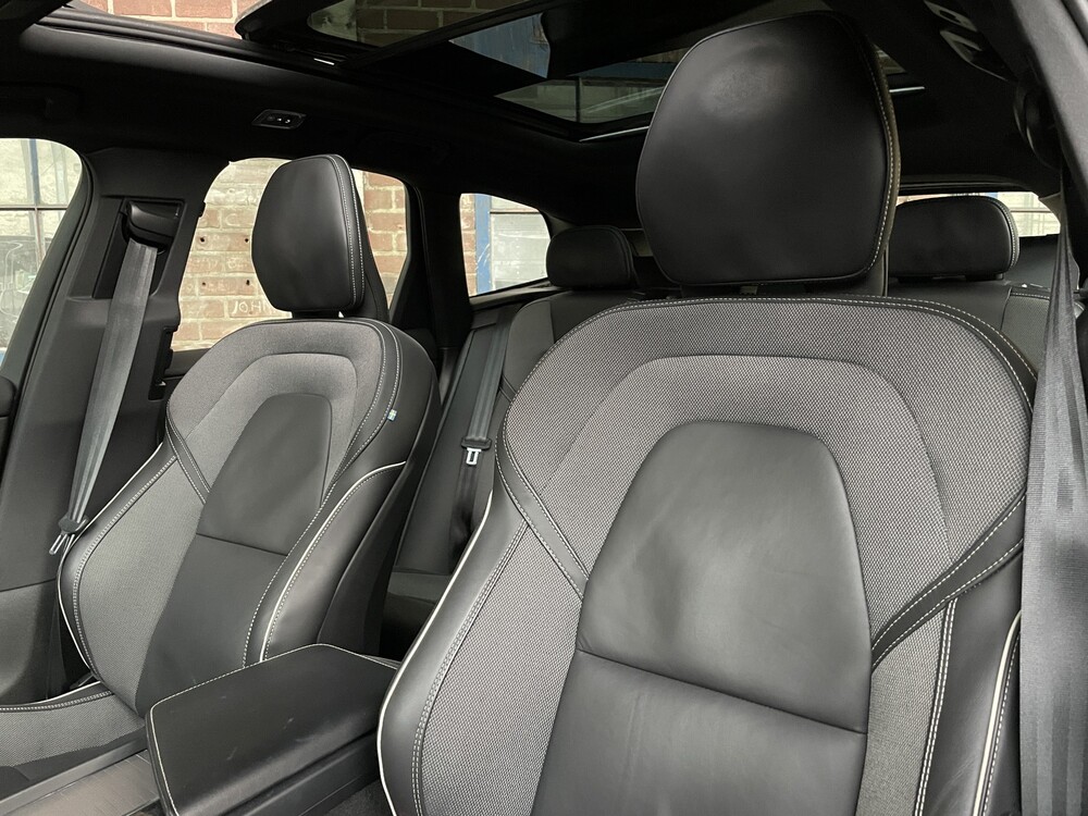 Volvo XC60 T8 R-Design 390hp 2021 -Herstellergarantie-