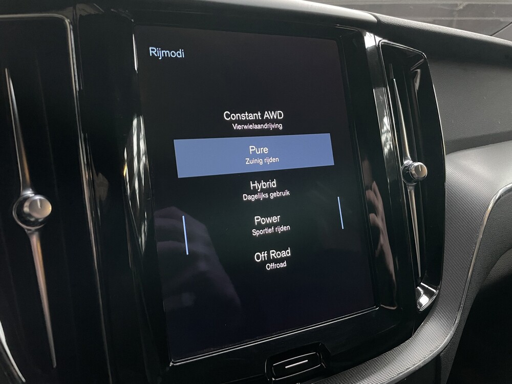 Volvo XC60 T8 R-Design 390hp 2021 -Herstellergarantie-