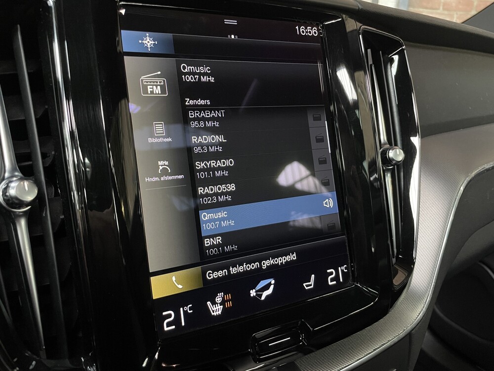 Volvo XC60 T8 R-Design 390hp 2021 -Herstellergarantie-