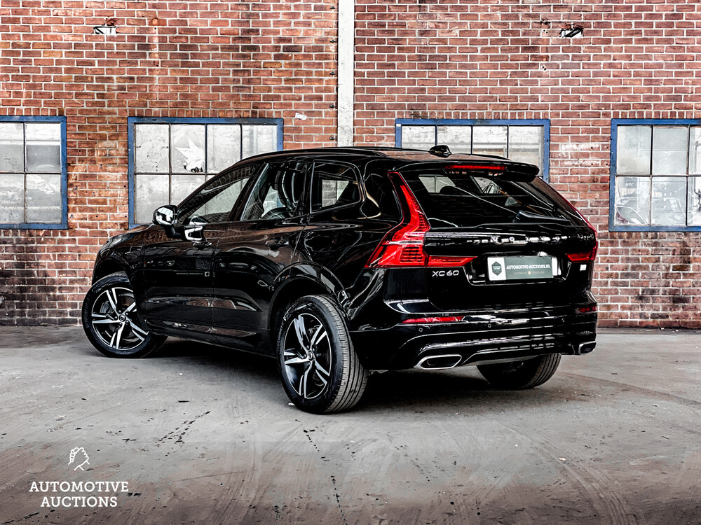 Volvo XC60 T8 R-Design 390hp 2021 -Herstellergarantie-
