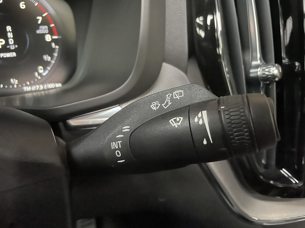 Volvo XC60 T8 R-Design 390hp 2021 -Herstellergarantie-